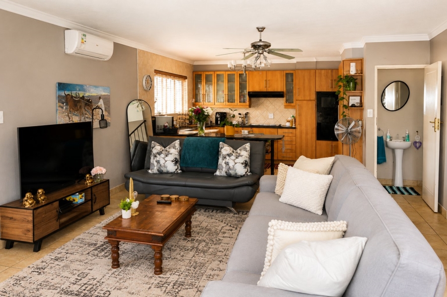 3 Bedroom Property for Sale in Flamwood North West